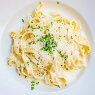 Creamy Fettuccine Alfredo Parsley
